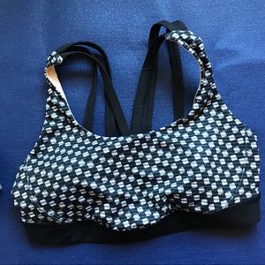 Lululemon EUC energy Bra Exhale SE 6